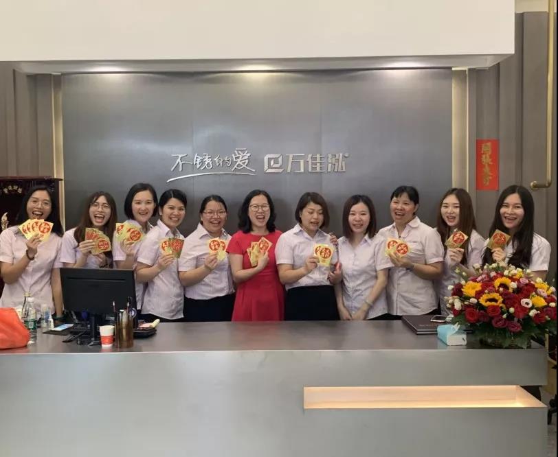 鋼(gang)好.預(yu)見-萬(wan)佳(jia)泓彿山(shan)偉誠形(xing)象(xiang)展(zhan)廳(ting)盛情(qing)開放
